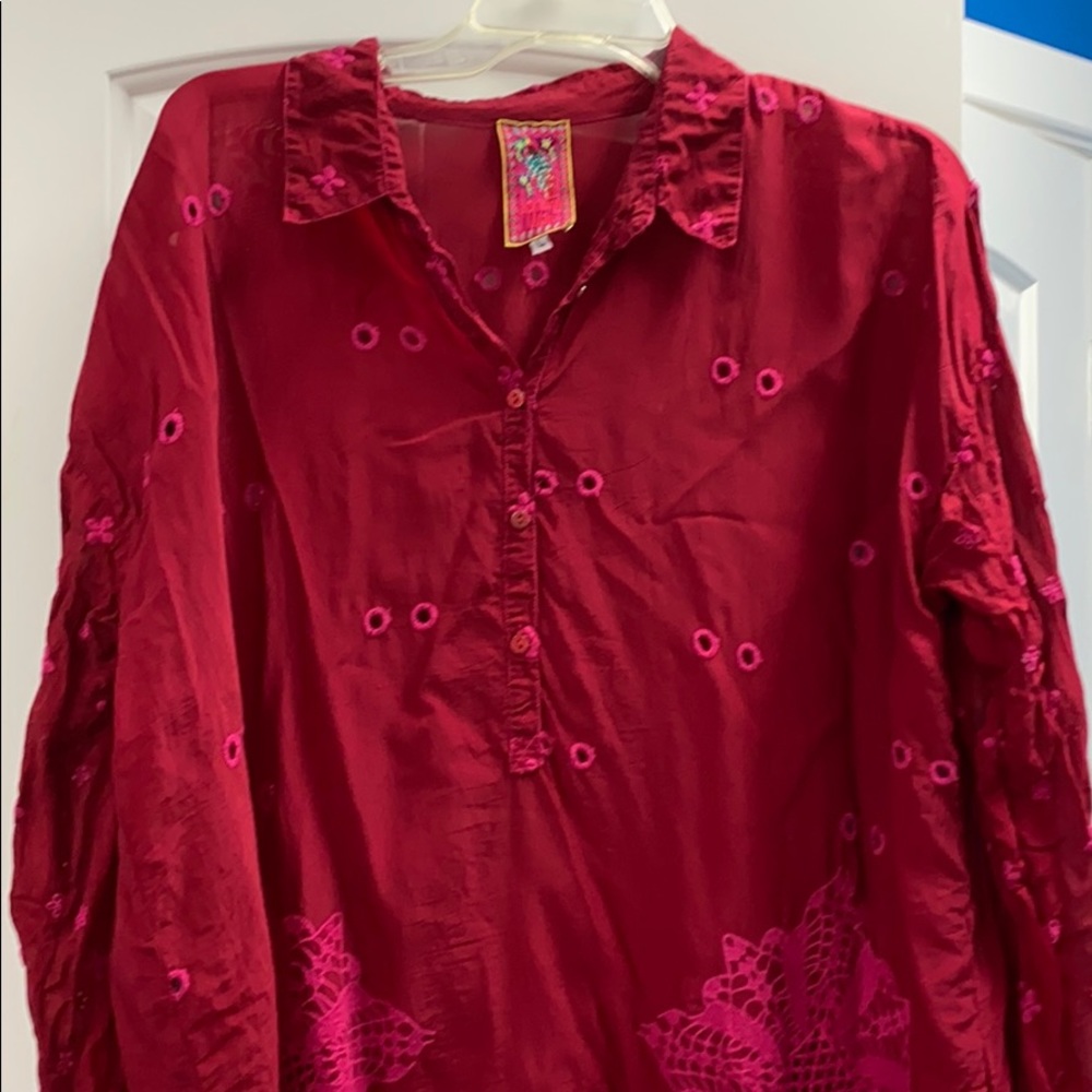 Beautiful Johnny Was embroidered tunic blouse.